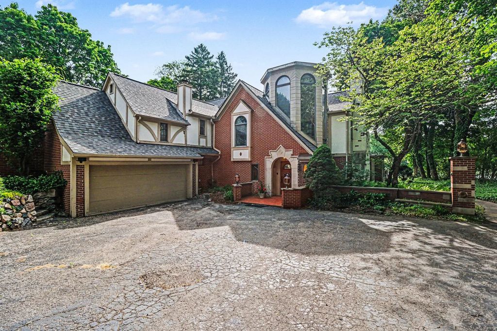 460 E Long Lake Road, BloomfieldHillsCity_Oakland