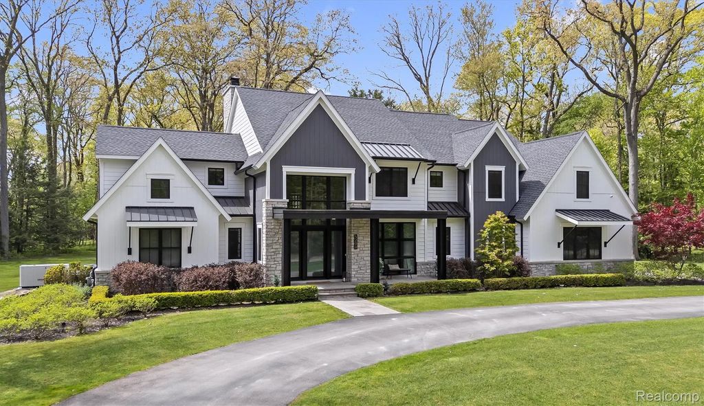 5200 Windingwood Drive, BloomfieldCharterTownship_Oakland