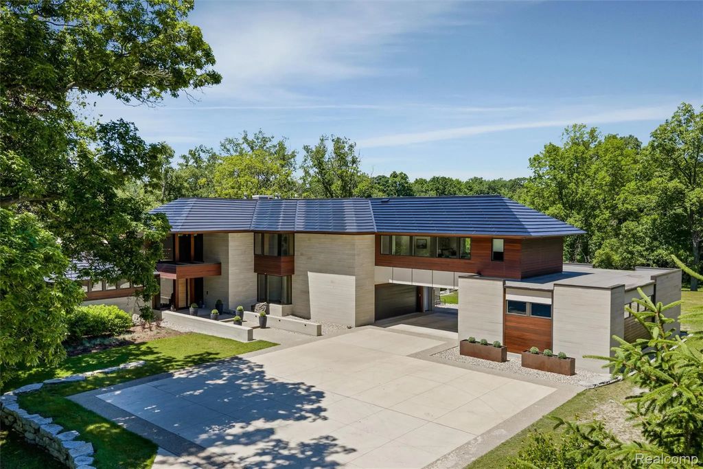 2700 Squirrel Road, BloomfieldHillsCity_Oakland