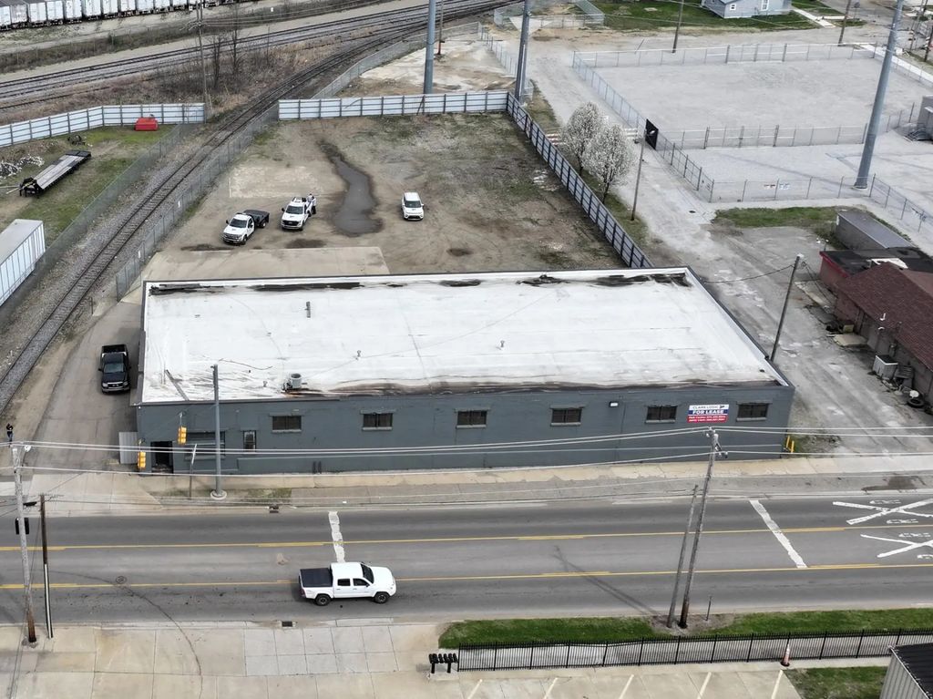 200 E Broadway Street, ThreeRiversCity_StJoseph
