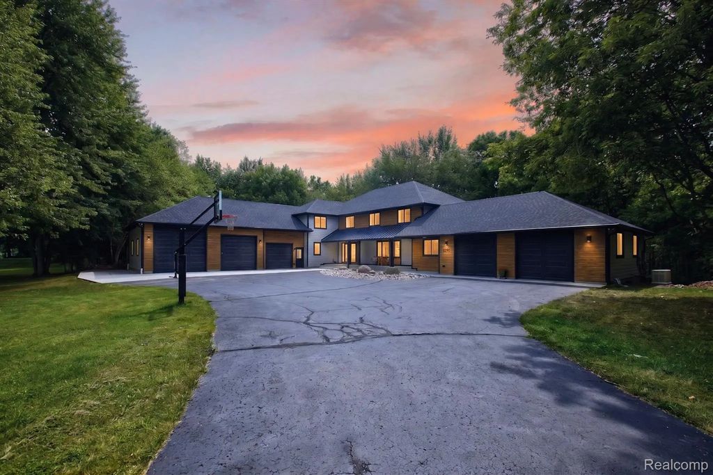 8290 Burleigh Road, AtlasTownship_Genesee