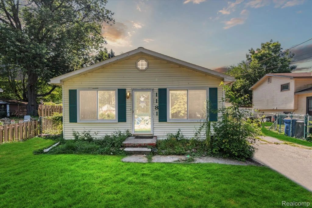 1181 Bangor Road, WaterfordCharterTownship_Oakland