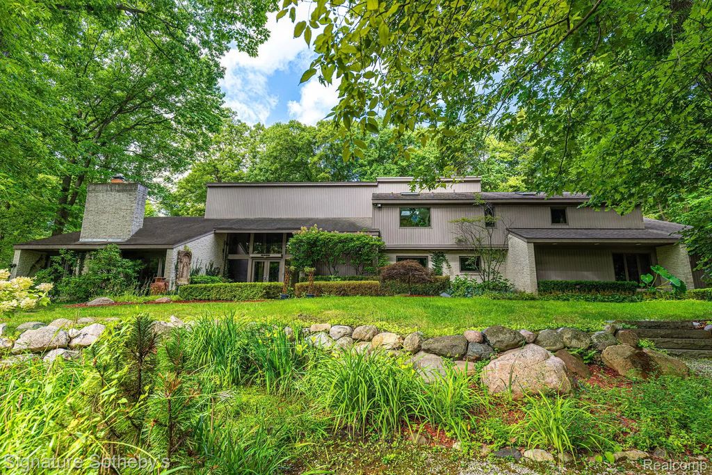28575 Danvers Court, FarmingtonHillsCity_Oakland
