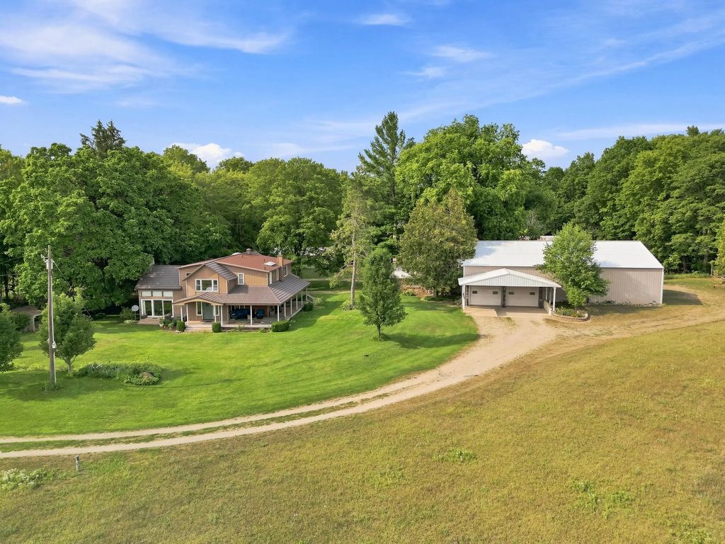 17370 160th Avenue, ColfaxTownship_Mecosta