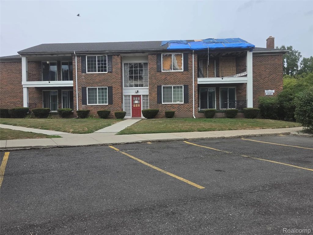 25361 Shiawassee Circle Apt 202, SouthfieldCity_Oakland