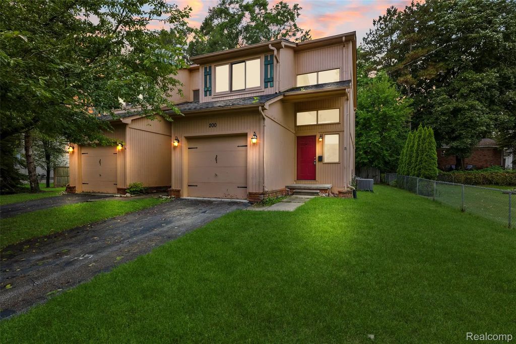 200 W Fraser Street, RochesterCity_Oakland