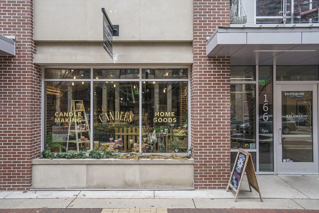 166 S Kalamazoo Mall A, KalamazooCity_Kalamazoo