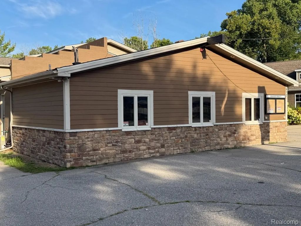 612 S Main Street, AlmontVillage_Lapeer