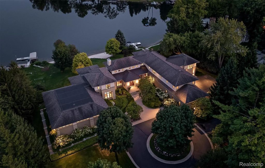 4969 Elmgate Drive, OrchardLakeVillageCity_Oakland