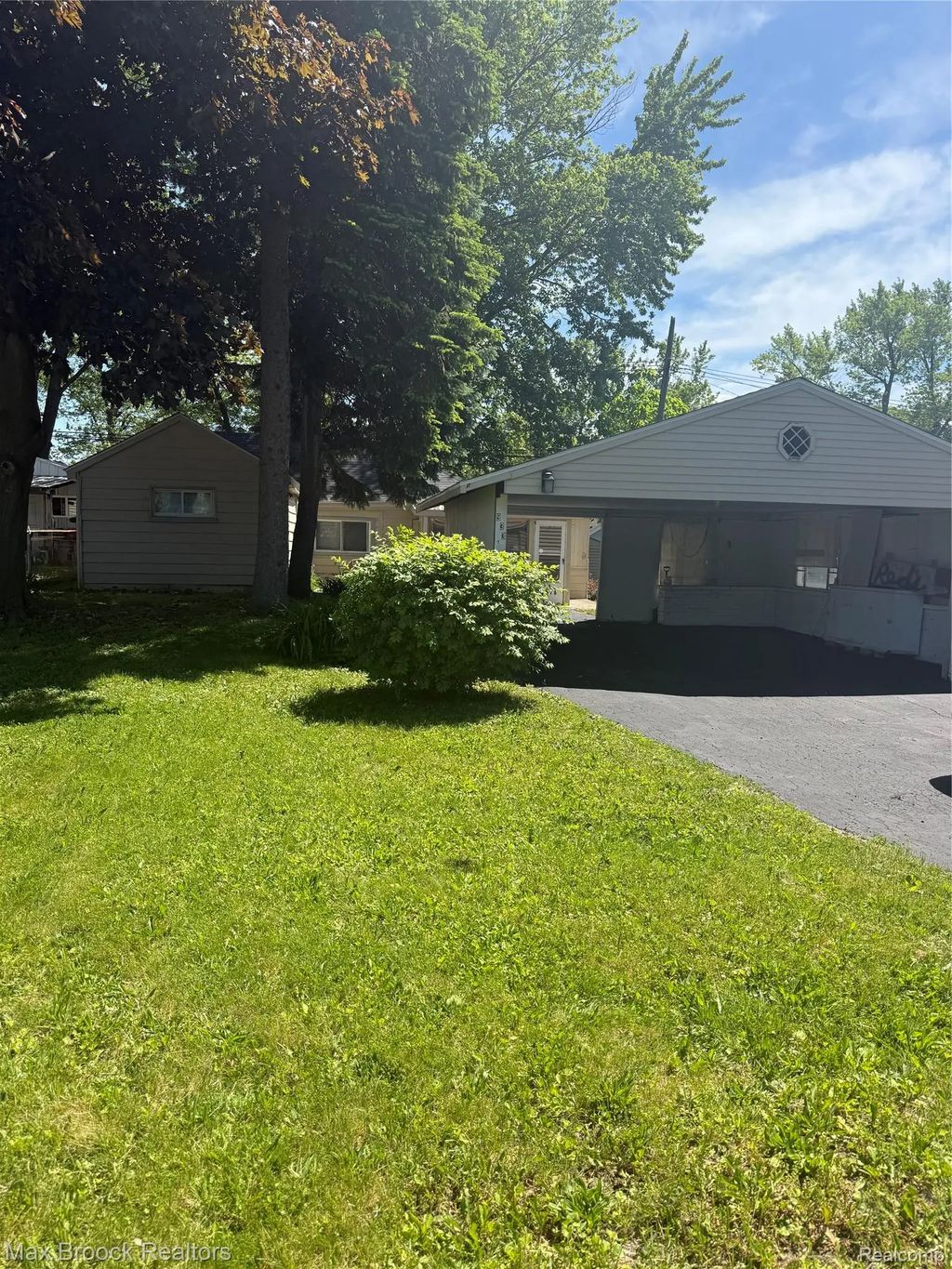933 Myrtle Avenue, WaterfordCharterTownship_Oakland