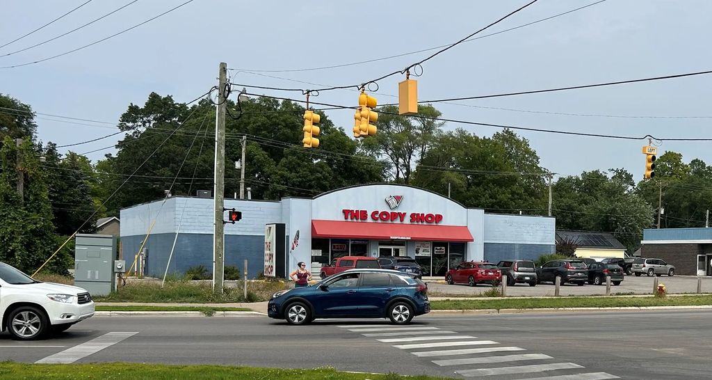 713 E Eighth Street, TraverseCityCity_GrandTraverse