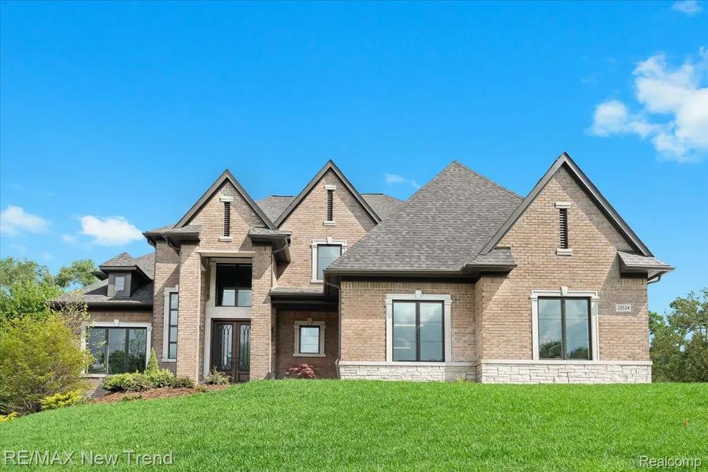 28834 Wintergreen, FarmingtonHillsCity_Oakland