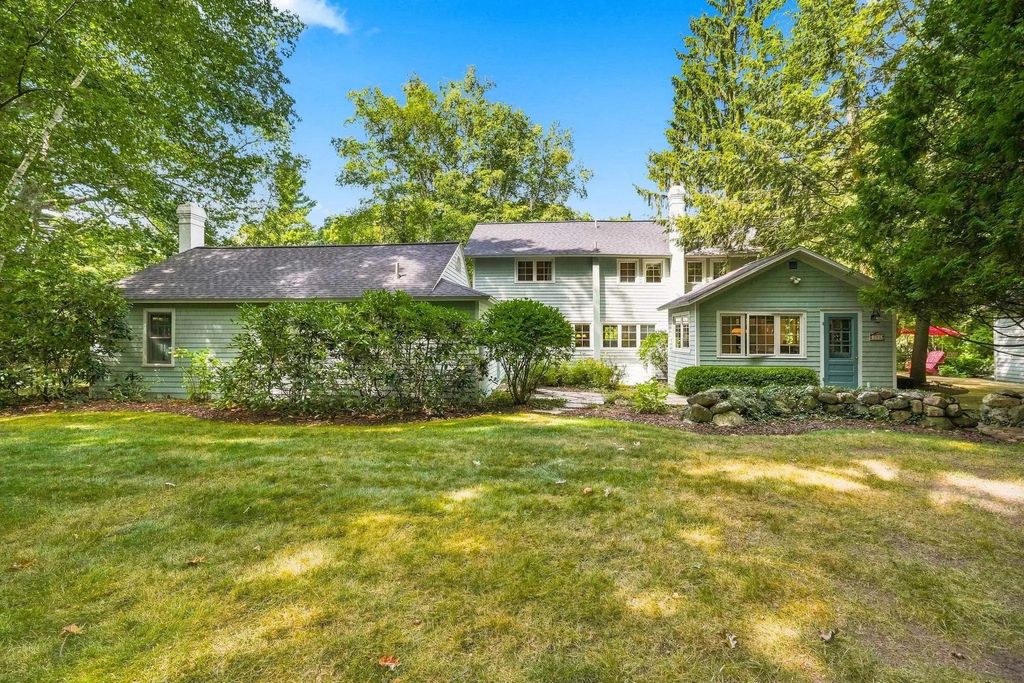 505 N Main Street, LelandTownship_Leelanau