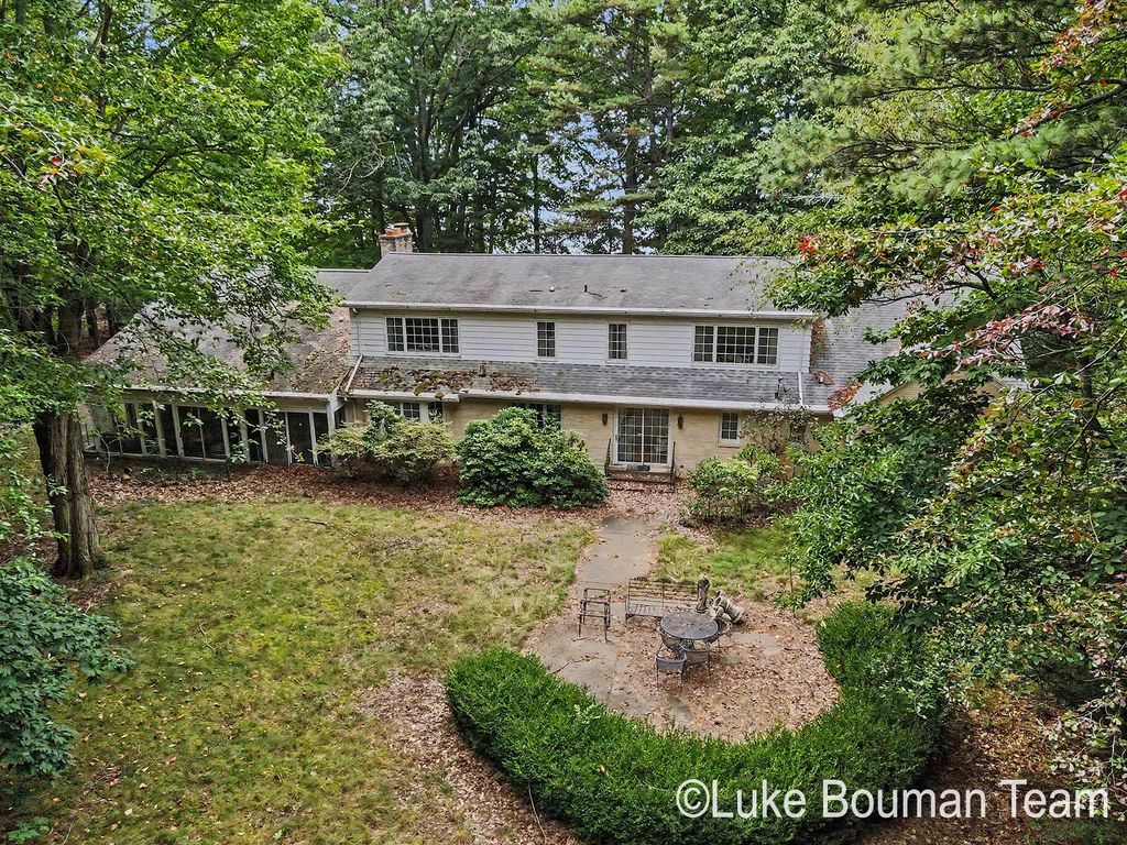 2801 Lakeshore Drive, SaugatuckTownship_Allegan