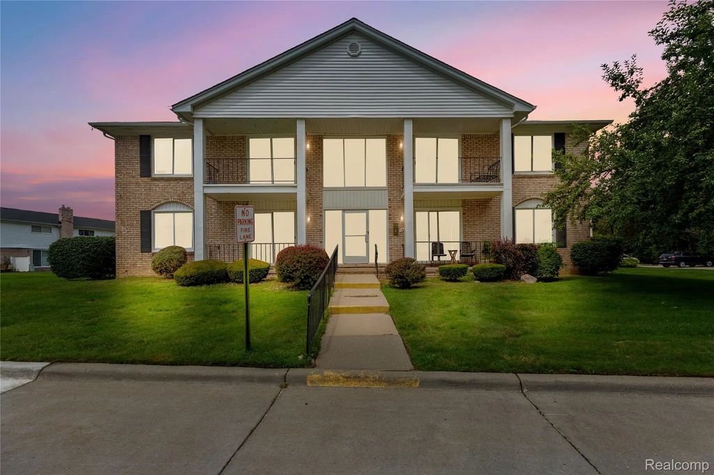 14200 Ivanhoe Drive 159, SterlingHeightsCity_Macomb