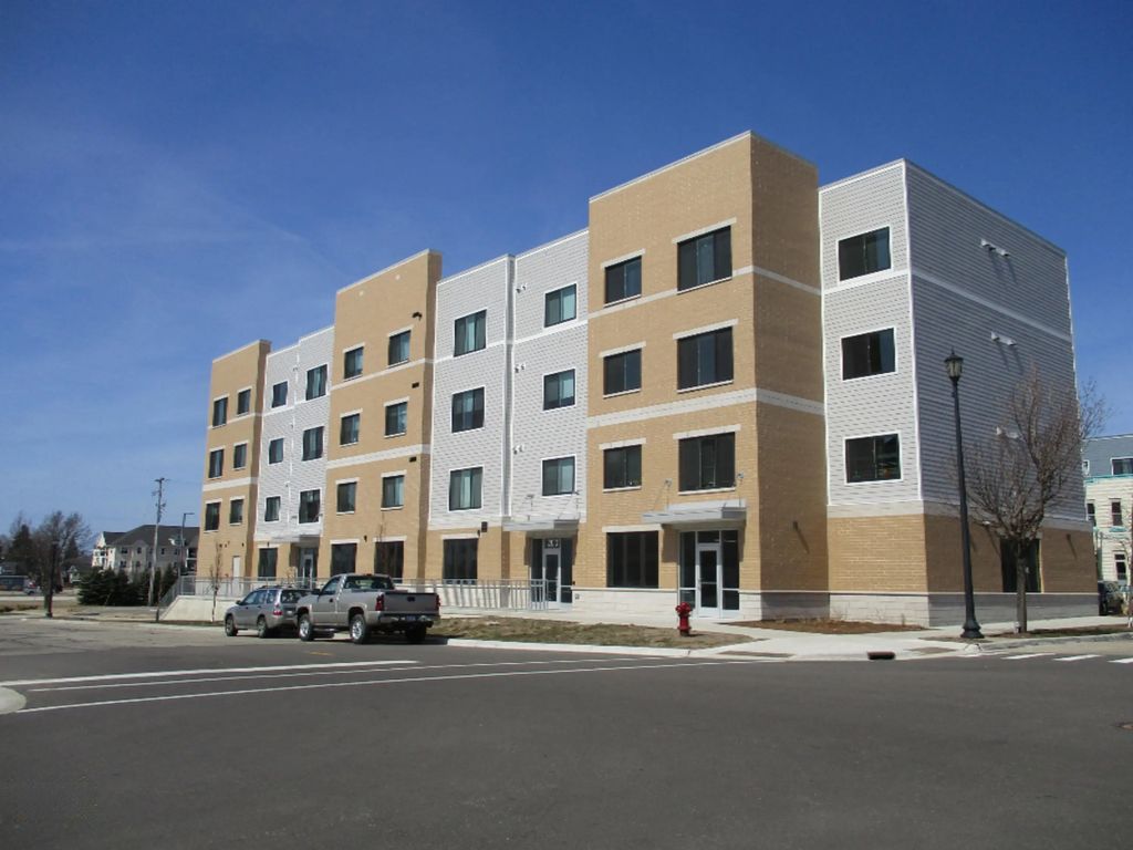 200 W Loomis Street Units 31, 32, & 33, LudingtonCity_Mason