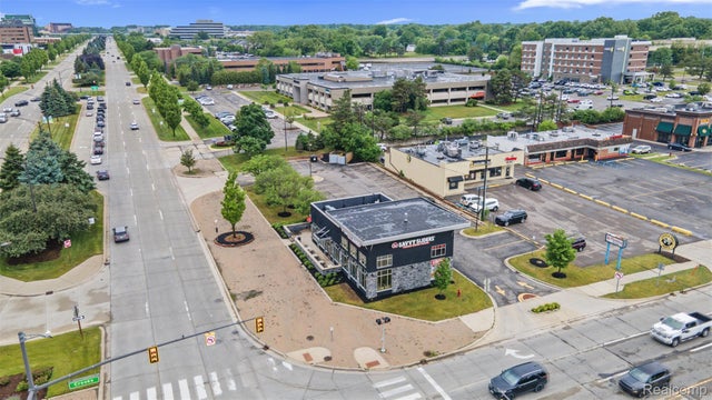 1434 W Big Beaver Road, Troy city