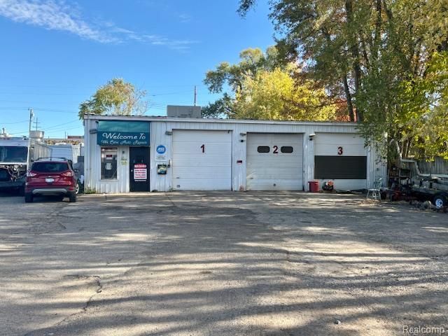 1370 E Michigan Avenue, Ypsilanti