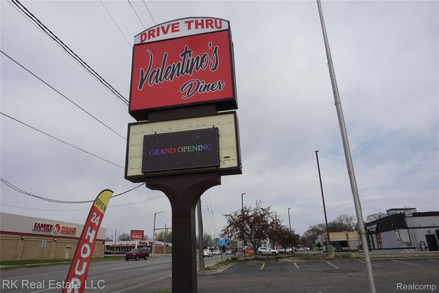 1252 N Ballenger Highway, Flint