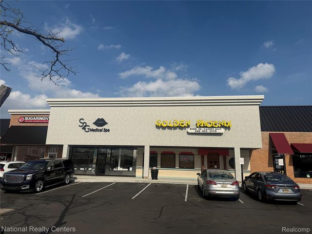 6257 W Orchard Lake Road E, West Bloomfield
