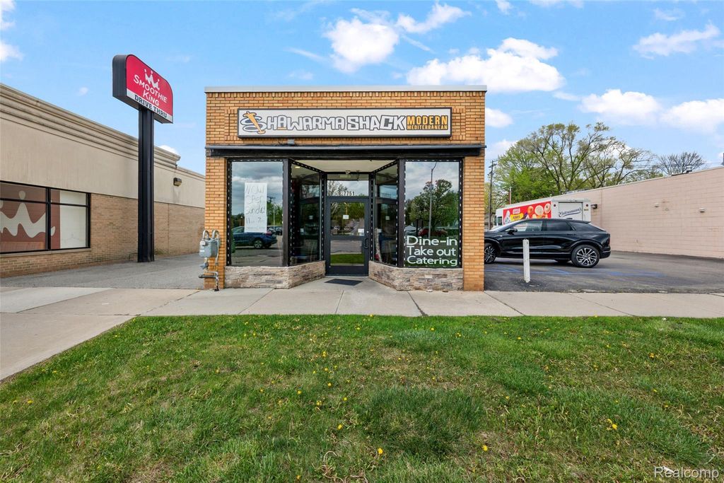 27751 Harper Avenue, St. Clair Shores city
