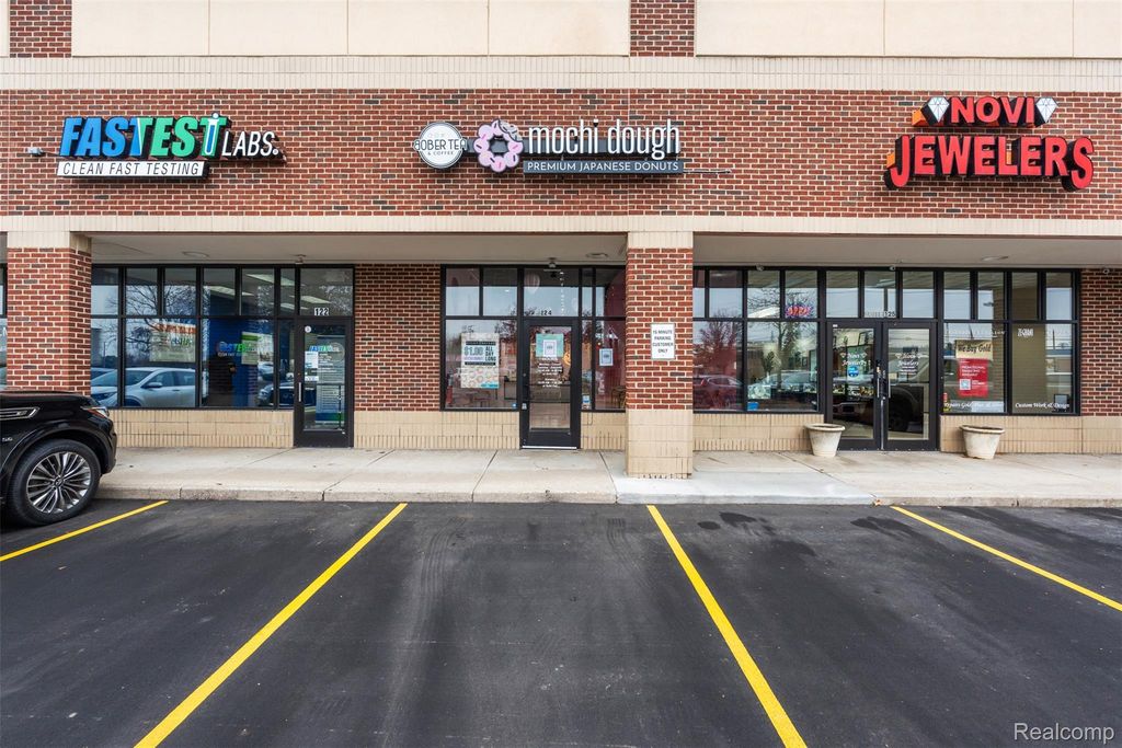 25875 Novi Road, Novi city