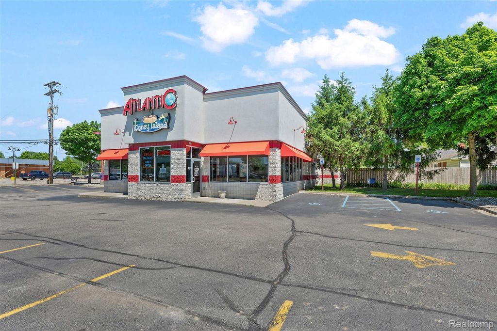 42922 Van Dyke Avenue, Sterling Heights city
