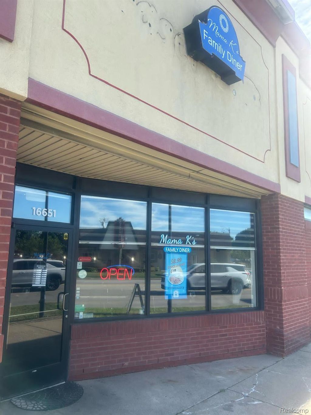 16651 14 Mile, Fraser city