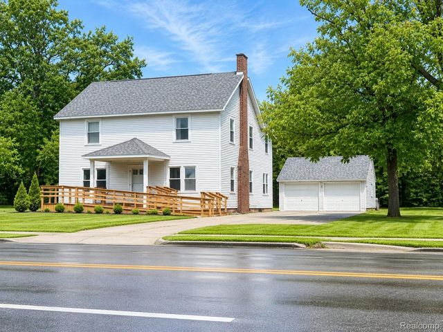 1624 Gratiot Avenue, Saginaw
