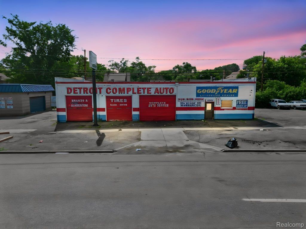 13963 Greenfield Road, Detroit city