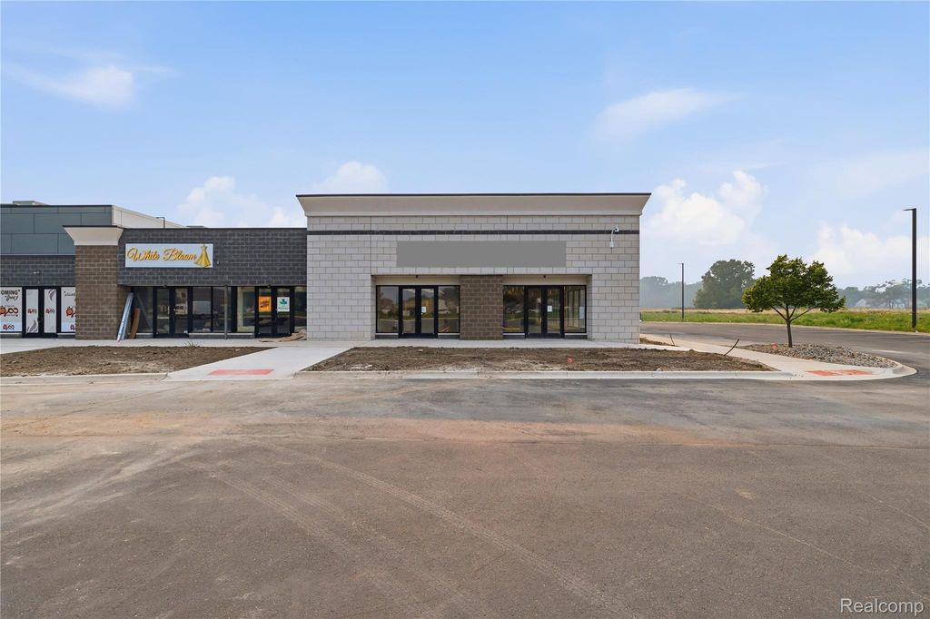 6099 Greenfield Road, Dearborn city