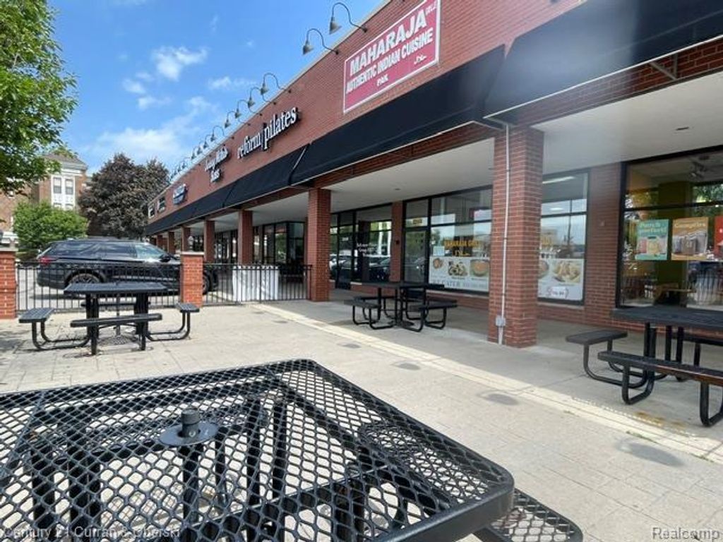 22054 Michigan Avenue, Dearborn city