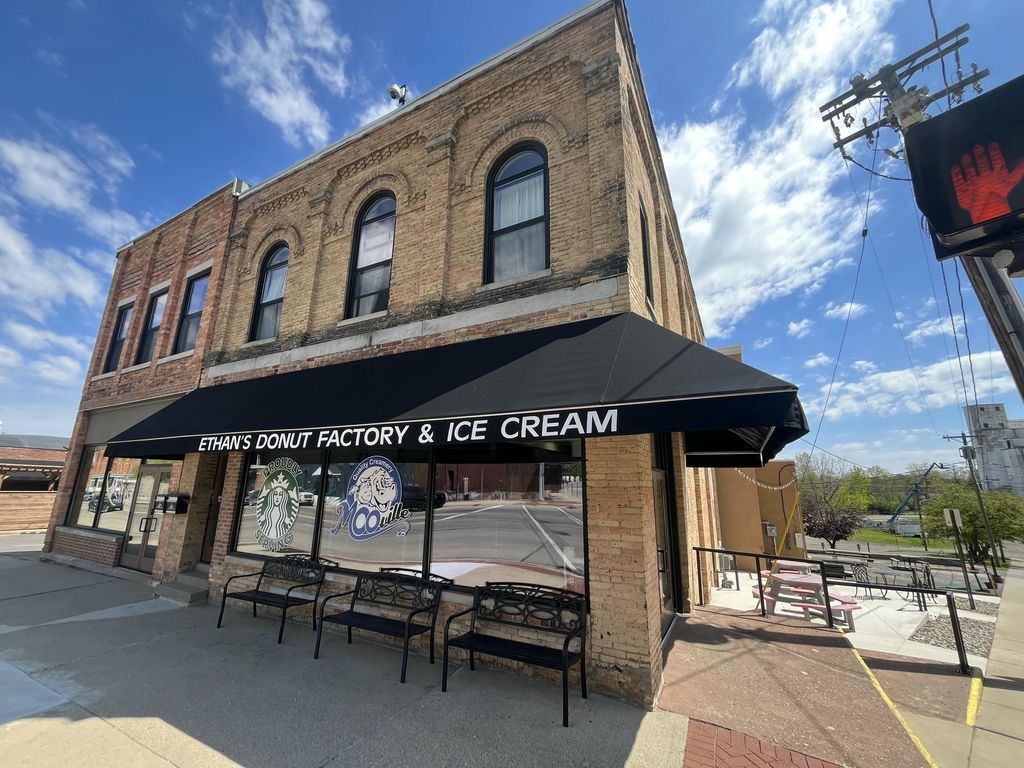 45 N Broad Street, Hillsdale city