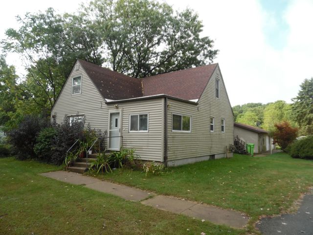 705 Baker Road, Dexter