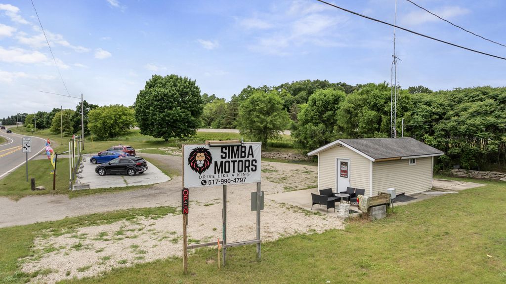 6006 Ann Arbor Road, Leoni township