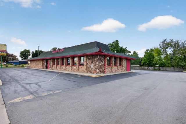 1002 S Main Street, Adrian