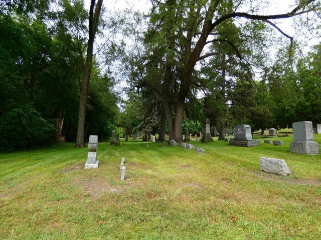 15685 E Fourteen Mile, Fraser