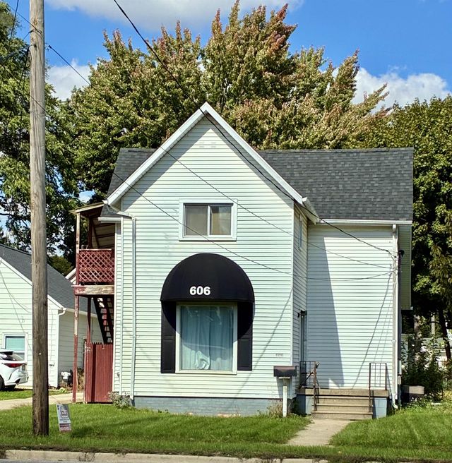 606 W Main St, Owosso