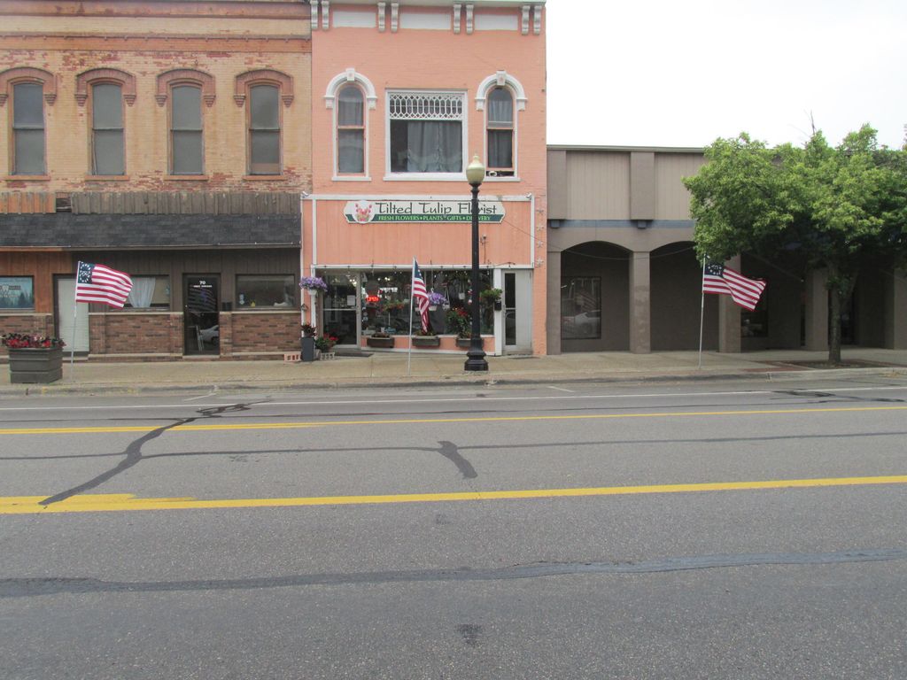 68 W Chicago Street, Coldwater city