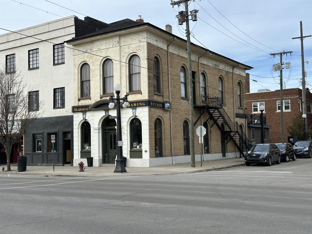 227 E Michigan Avenue, Marshall city