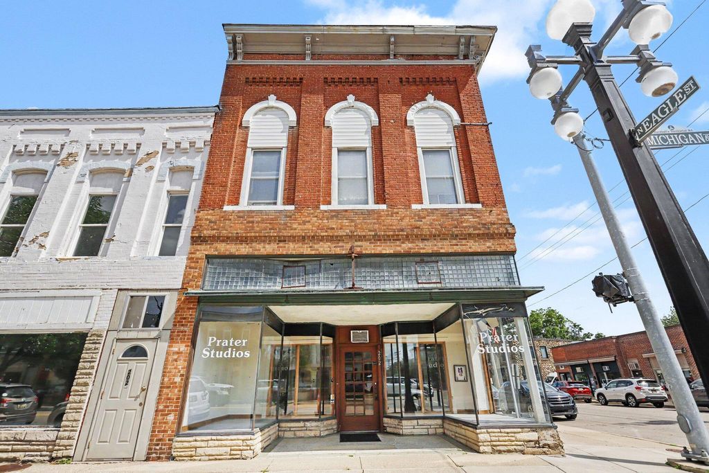 202 W Michigan Avenue, Marshall city