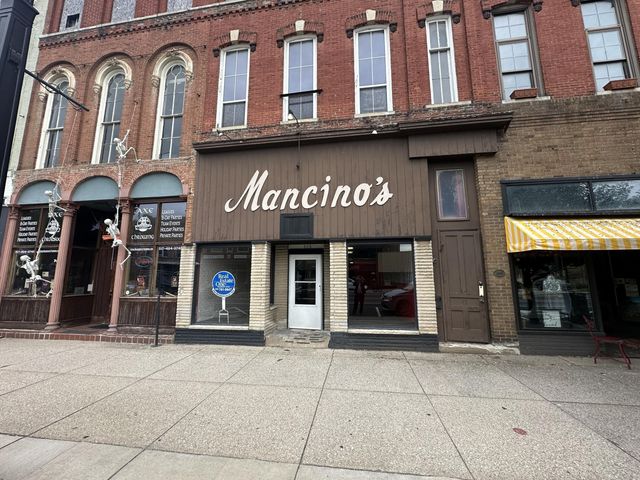 113 E Michigan Avenue, Marshall