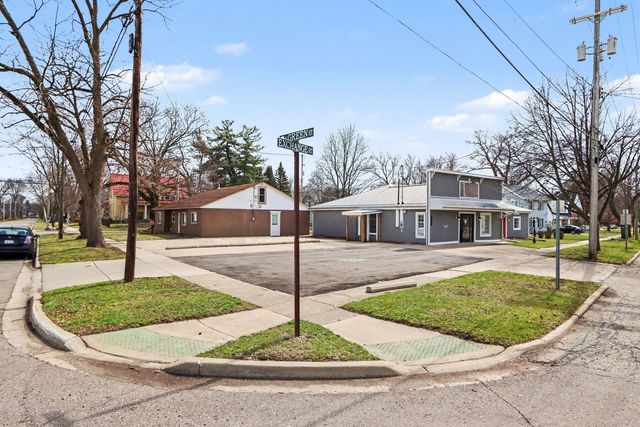 207 Exchange Street, Marshall