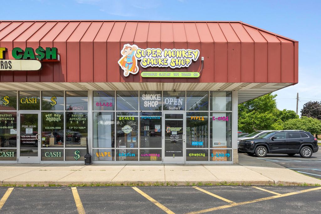 151 S Main Unit: 7, Cedar Springs city