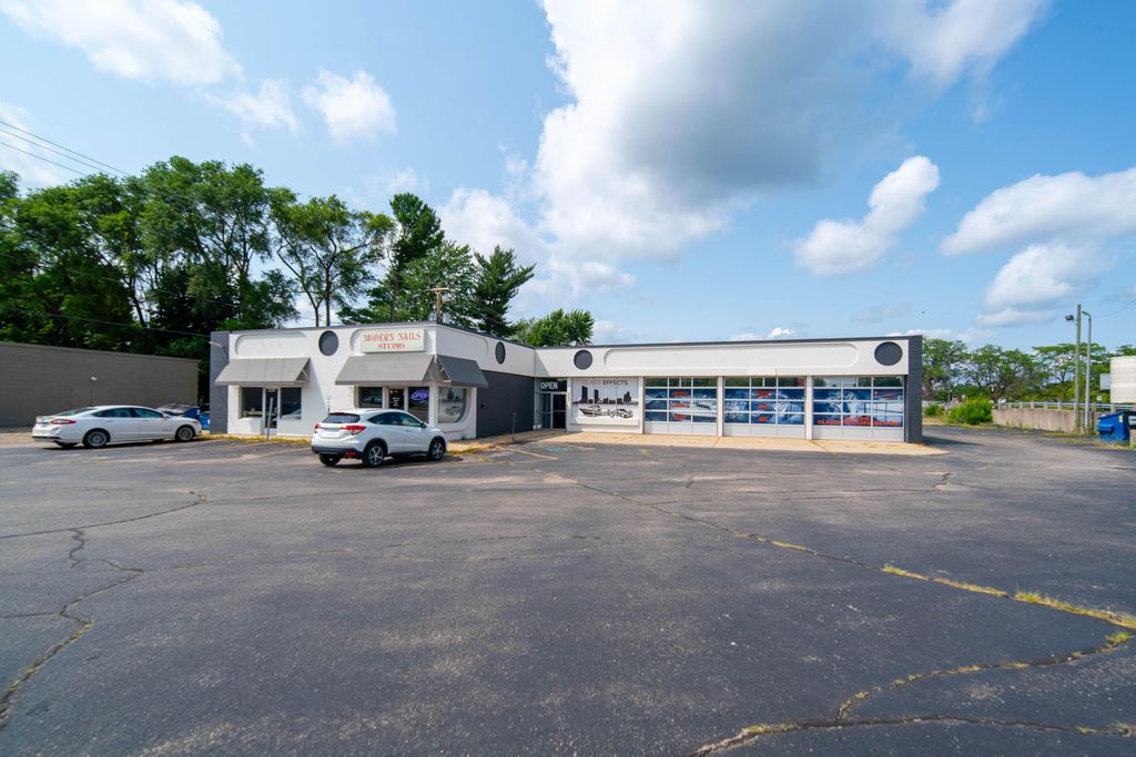 4061 Plainfield Avenue Ne, Plainfield charter township