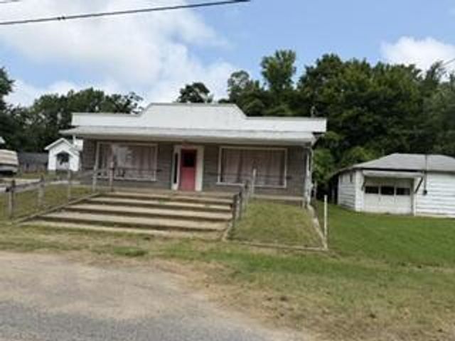 73674 North Street, Covert