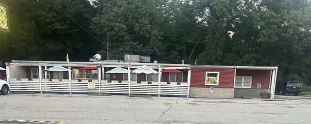 11114 Gun Lake Road, Middleville