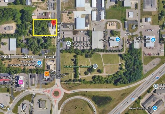 2536 S Sprinkle Road, Kalamazoo