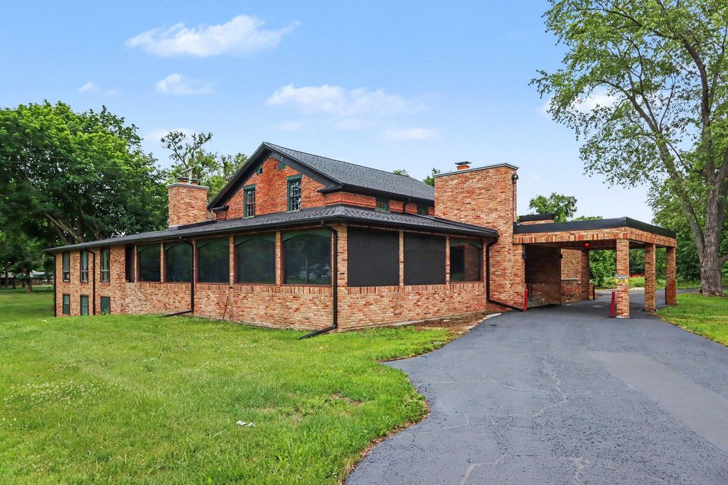 675 10th Street, Gun Plain township