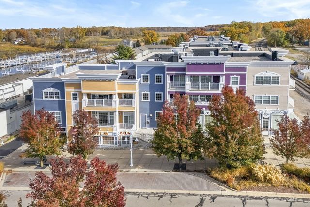 225 N Whittaker Unit: 2&3, New Buffalo